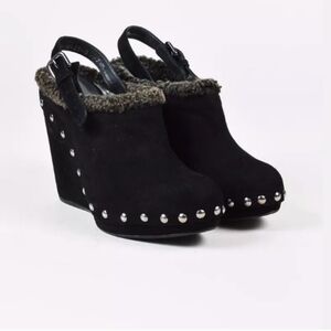 NWOT Stuart Weiztman Shearling Clogger Wedge Bootie Clogs